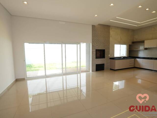 Sobrado para Venda em Cascavel - 5