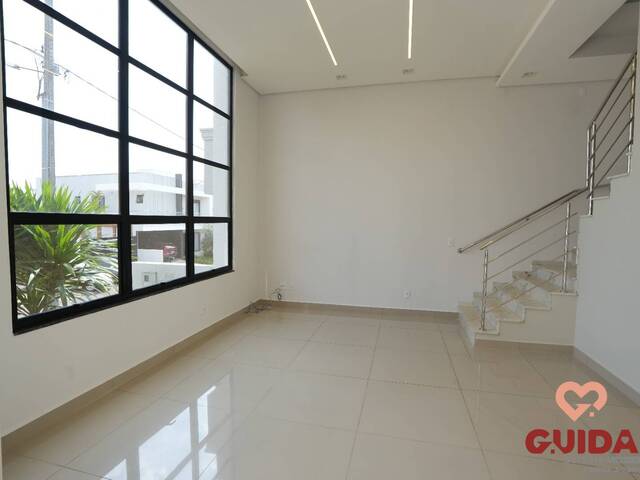 Sobrado para Venda em Cascavel - 3